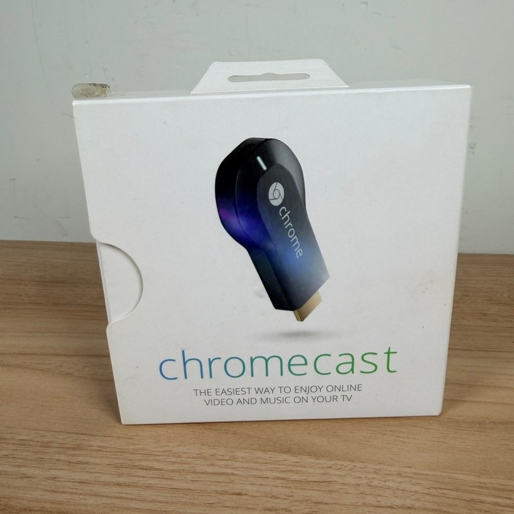 Google Chromecast Digital Media Streamer 1st Generation Black H2G2-42 HDMI